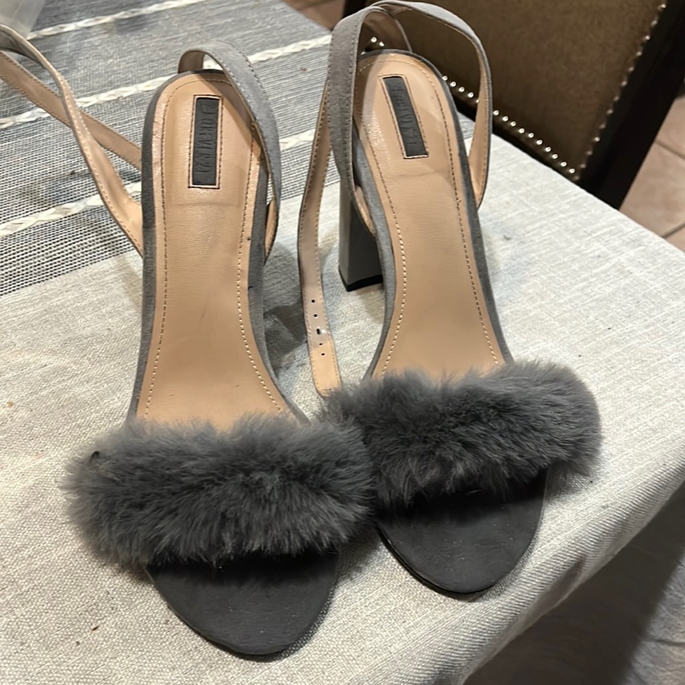 Size 10 Forever 21 fuzzy gray heels